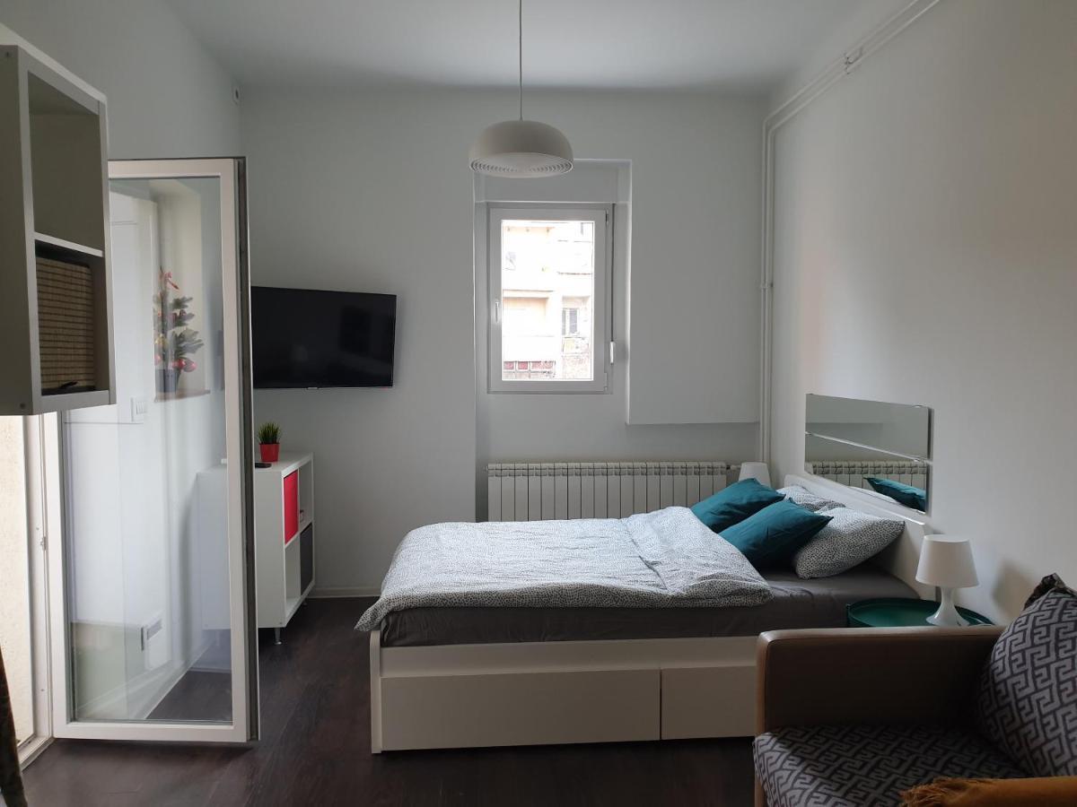 Studio Apartment "Savski Trg" ベオグラード エクステリア 写真